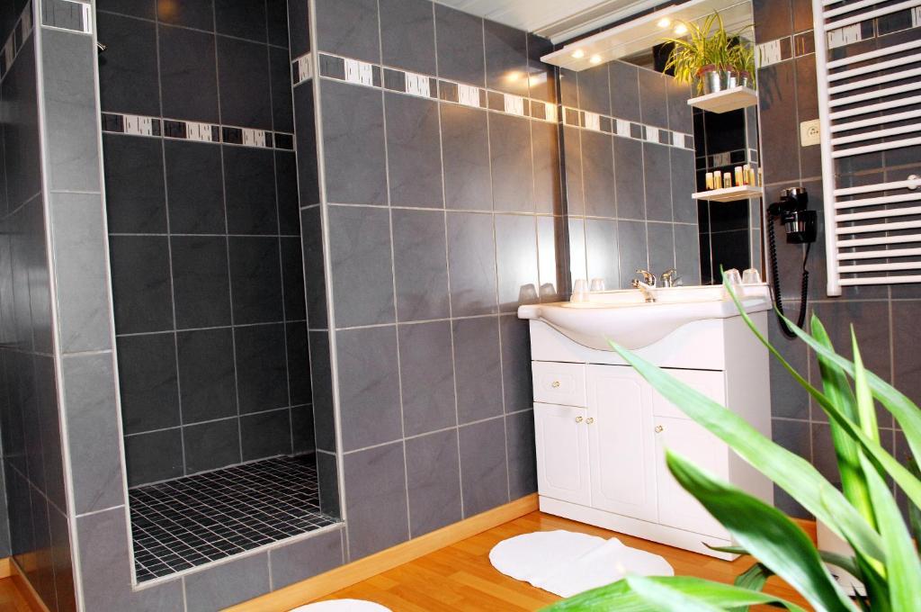 Bed En Breakfast Le Freyr Dinant Exterior foto